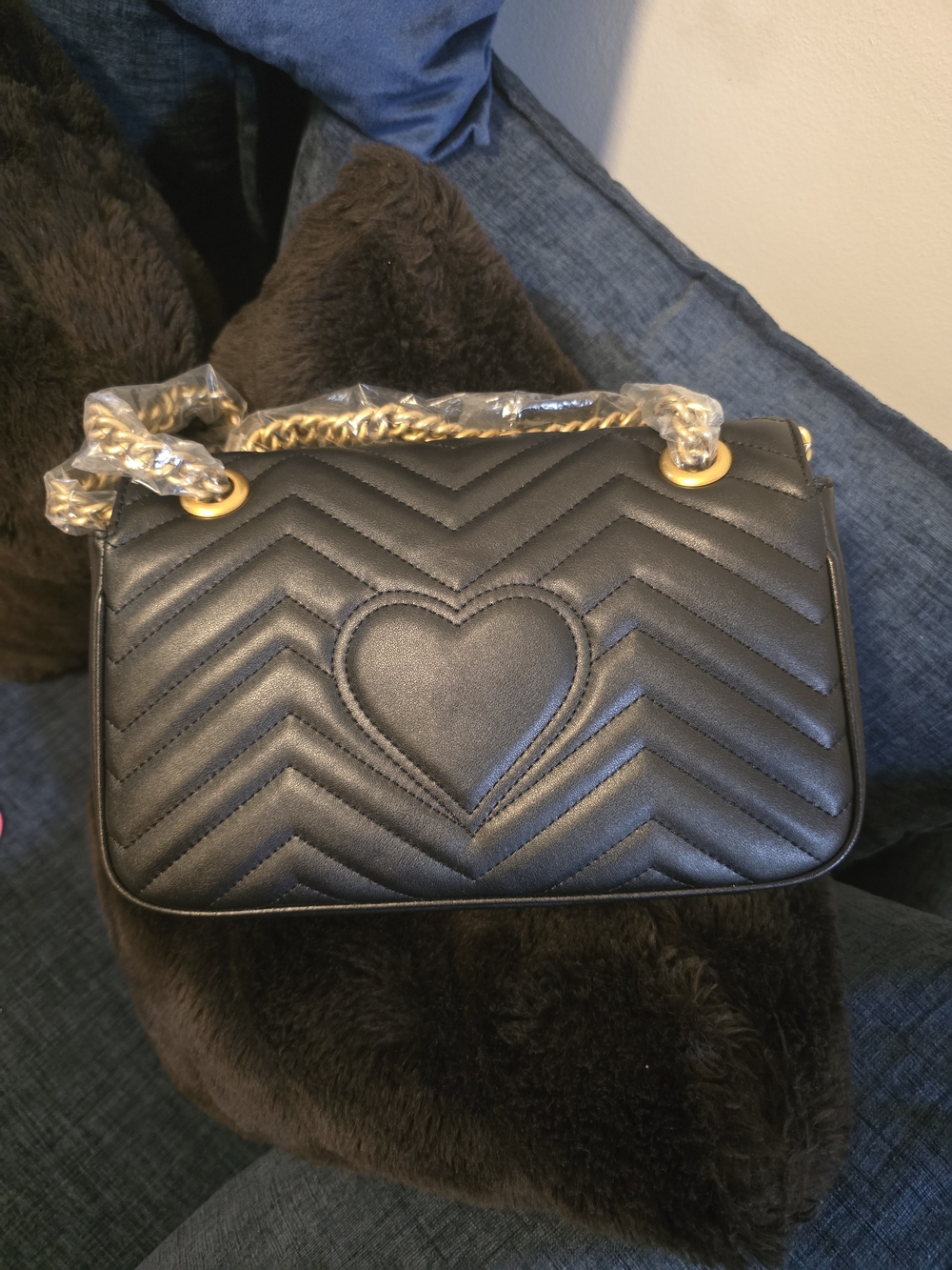 Unbranded/ Black Quilted Shoulder Bag with Gold Hardware - Designer Style - Picture 3 of 5
